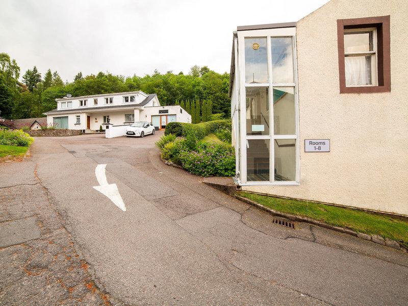 64000DA79C11923D09216D816F3A5BE4