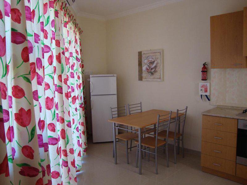 4D74D6C5ACBC82008019412648F1CA63