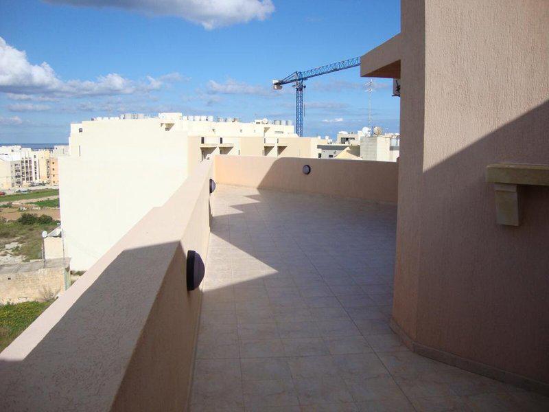 A93381248F77964FDD83EF28A0A012FD