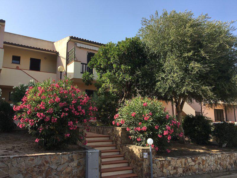 AD873F7215BE34B701229AADD2FF9AE3