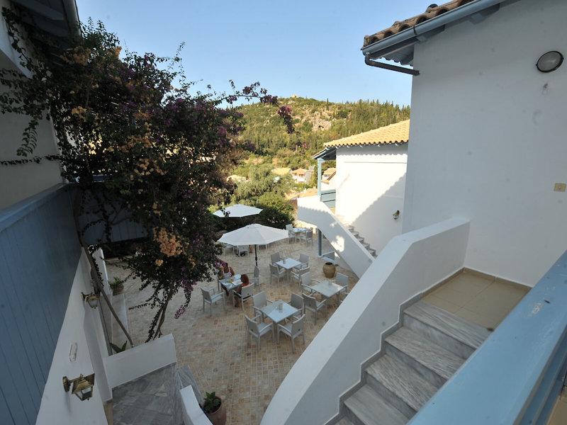 43764D2509543DF56900346C4067013C