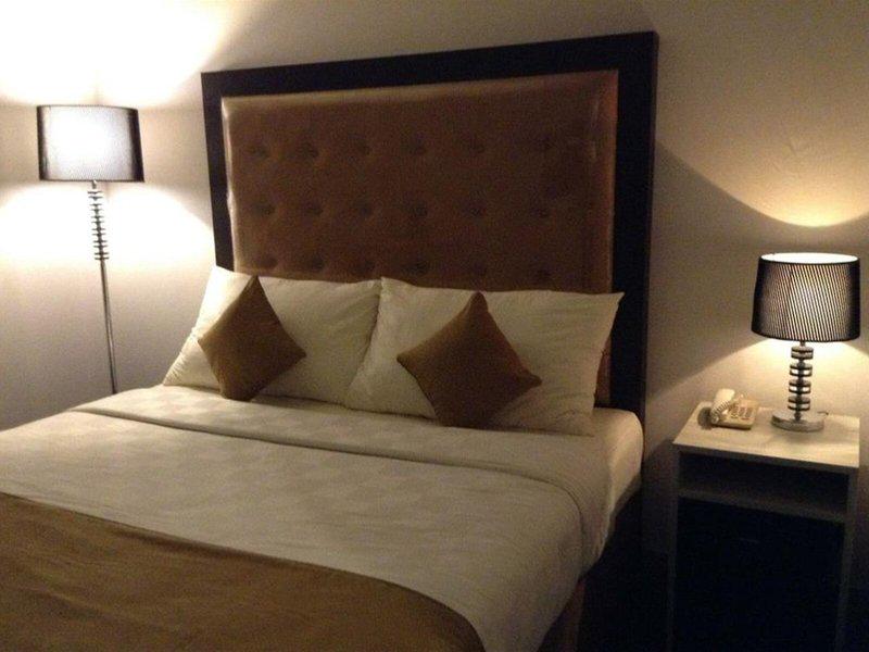 9A7655C5D18080F6F82E22BA5A018B92