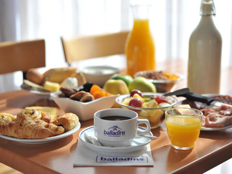 DE9C5B09489629D2DDA0780B6C01E241