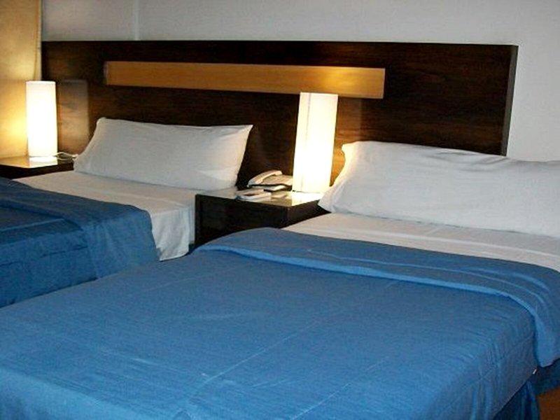 FB5F52648EB9960434E2A58E6D76F6E2