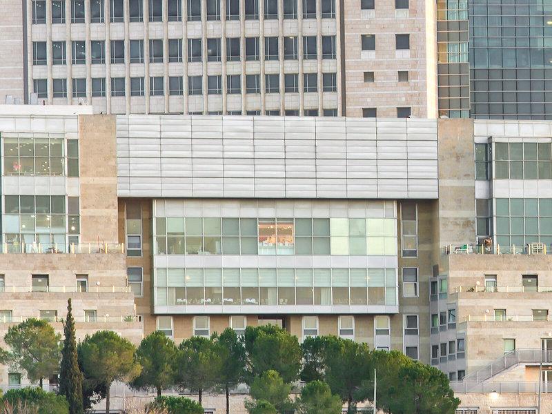 D7051F4EB4A25CBC6B7B3945E705FDA1