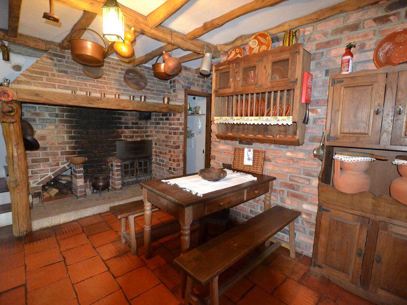 632CF03F64AC328A0923161A40FFDBA2