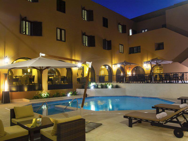 1B9A6EDB8B2E85FB917374A2C6DD6FE6