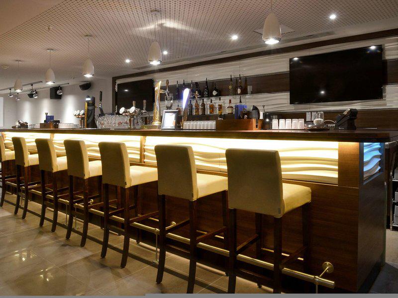 537DC17565C5EA9593CC2D231B9E115D