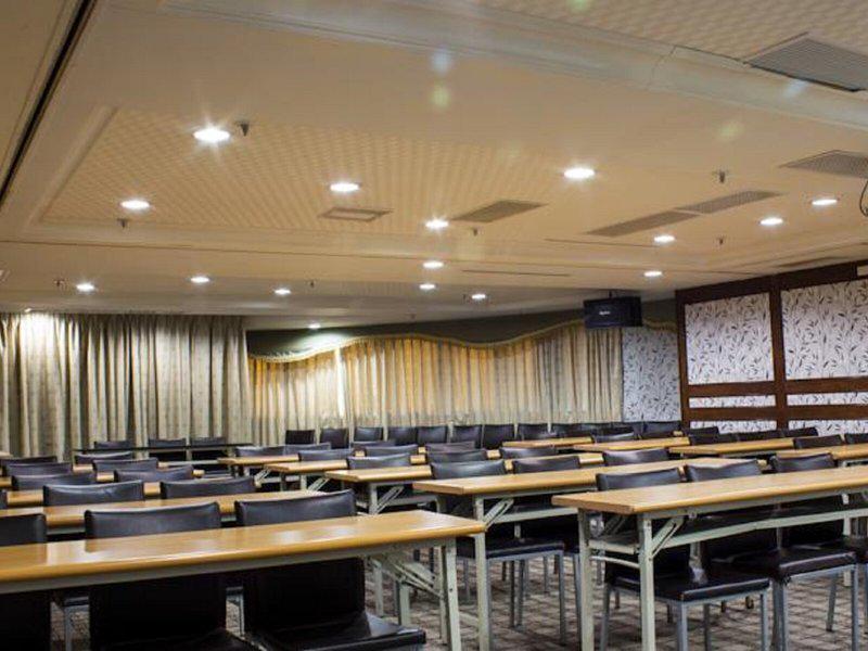 0CE05C36E0752A9D2AED0AF5D9835B3C