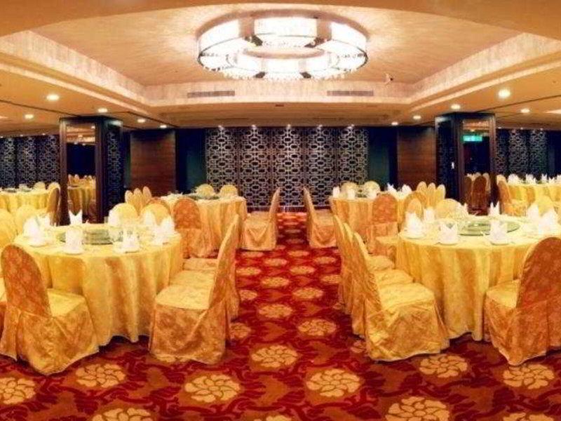 A4EEA842AAE1DB2D0B120871A44A1AEC