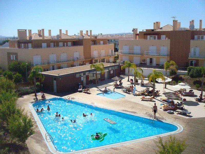 9D81279EC76DEB1A29A31DCCED35378E