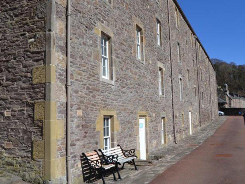 FAD4A83C1FD93121996A4655D96A531E