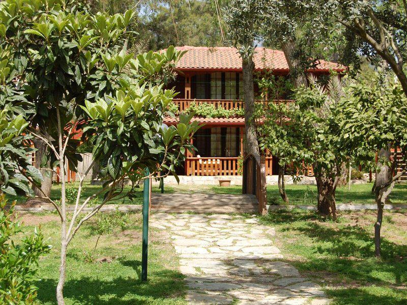 B811273255EACCC58D9922F288AA1B43