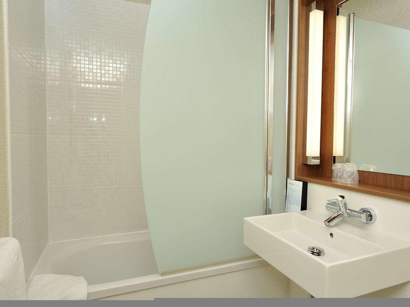 D2452AB40736A817D5E7B708033D4FB7