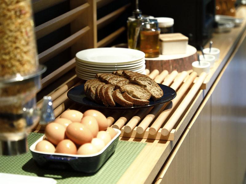 DC62E100F0FEC440C373F645868EF0B0