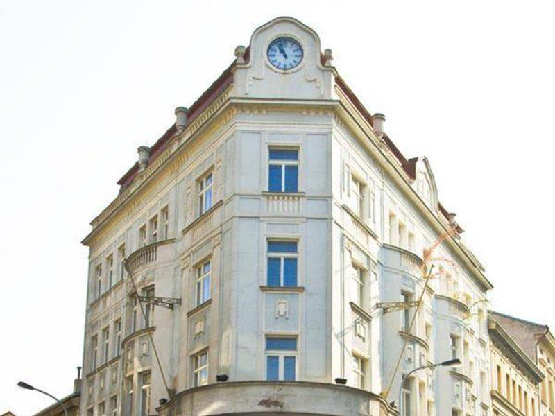 1984BAA9BF64AB066CBC6081970C06A8