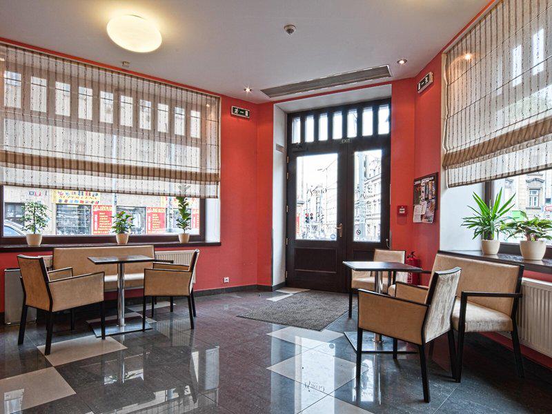 FB438E6D63850F88115F0D032FE5B876