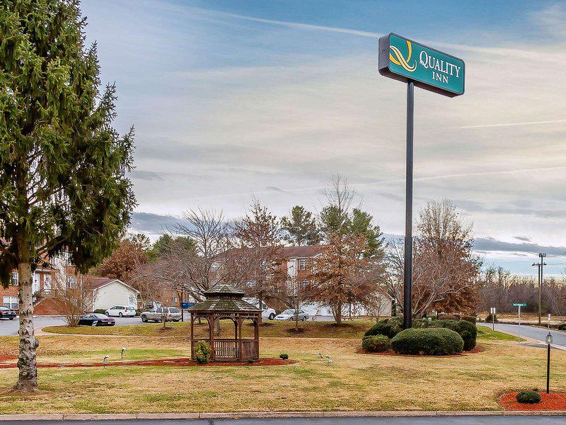 954B11F5781679408CEDDCB5E0E20975