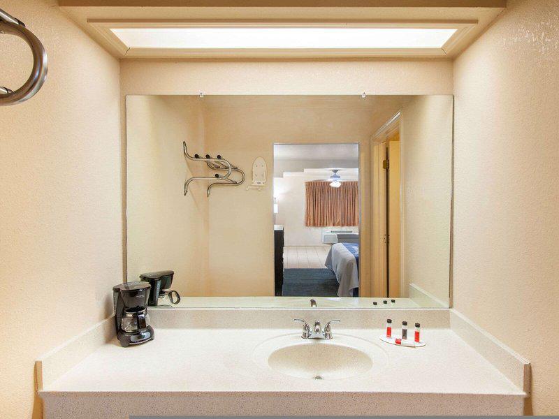 74266D79B3408F41ECEDF901E7E24CF0