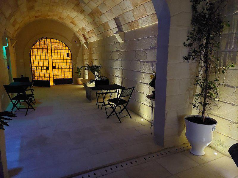 E706D144817B0338D57CB3A772C63D80