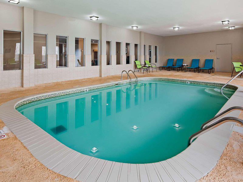 49E7C246D54876A05F5E4F8BBC484BD2