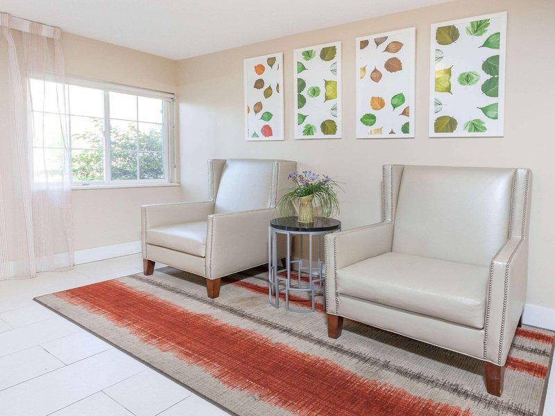 B82CD7BE8F862E6FEA2FEDB01051BD38