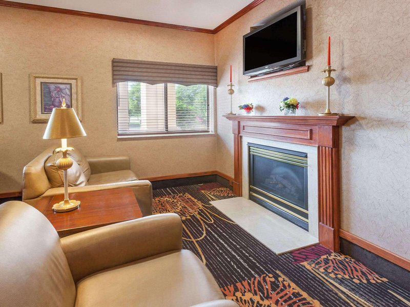 C883615816F6742906AD9ADA5F51FD48