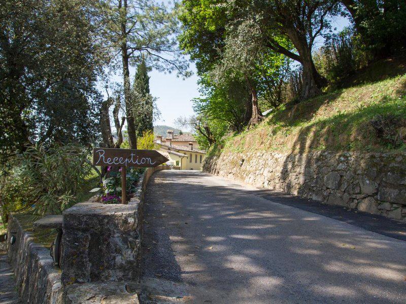 B72AC2FC535BE5D6EDDC808224668AD0