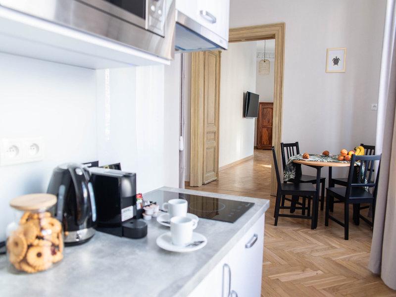 218372D5E4A124F026C9009488A132BF