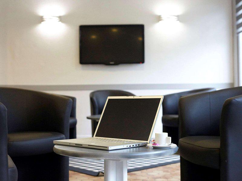 CAFCA20A23E10AC99FAB1F006B5398F7