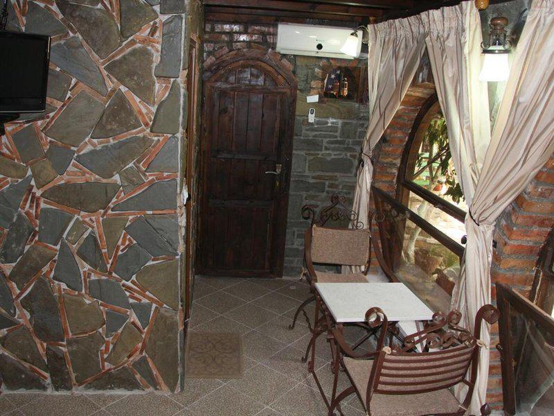 E2A9BC5313C624B05F7C6FA73A3BAEF8