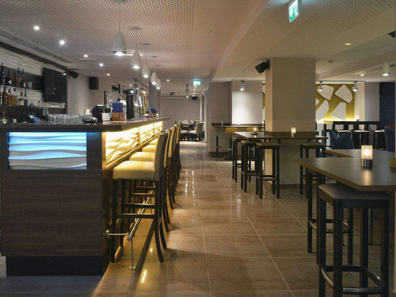 205BEF1ADCBEC3EF04640E33B2FDD641