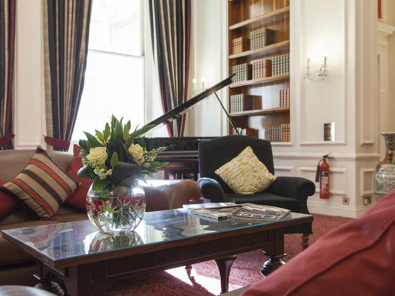 F0A5CD4D357ADD96F2813B8B94749D3E