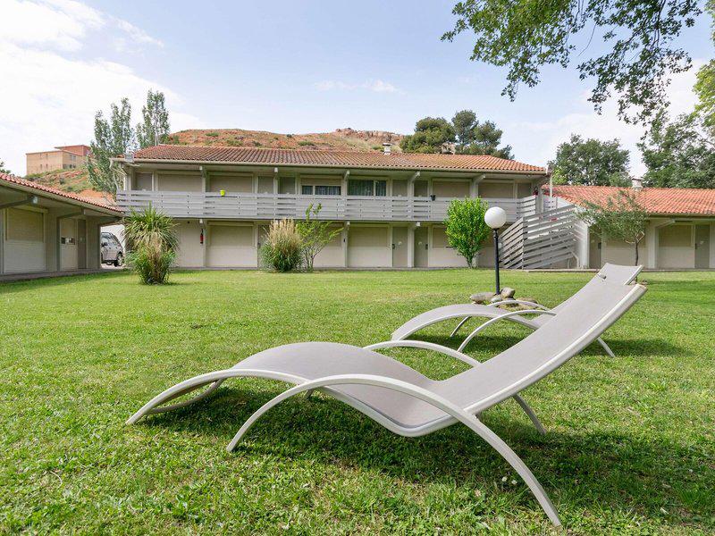 25207DEA17DB01AB3925B4A4D446B063