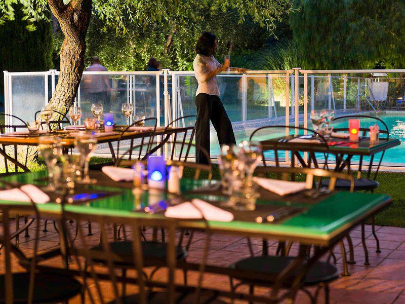 23C301EA3810586BE59BE0DC49E564BE