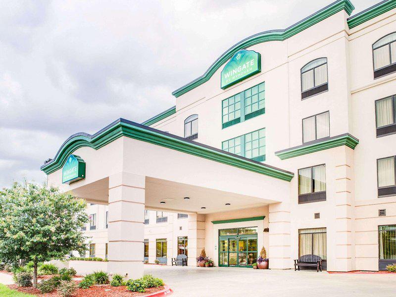 26D6C93466F16513C0B55AA223E3238E