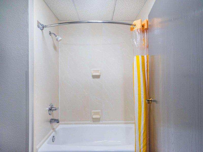 B2D2E87857213607F08F29C977136DE5