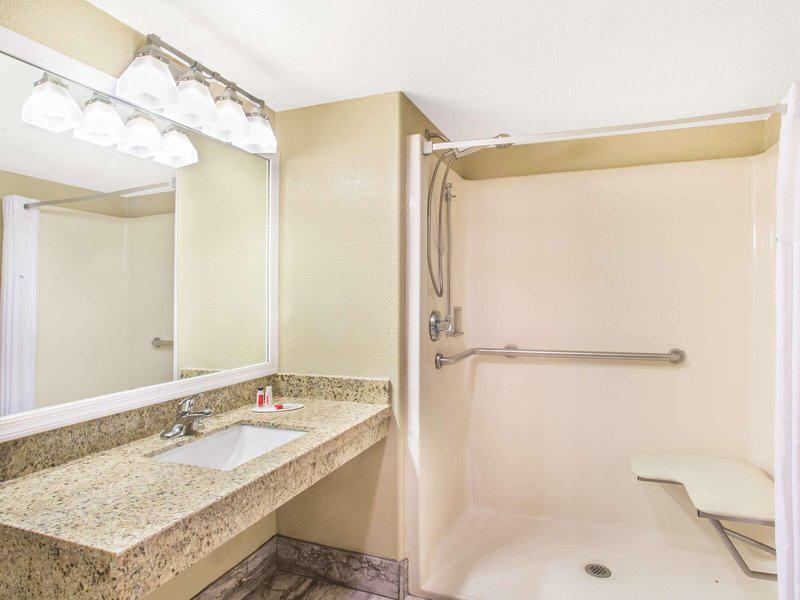 07B1EEFC82D23D3196C2CA8C1315A36E