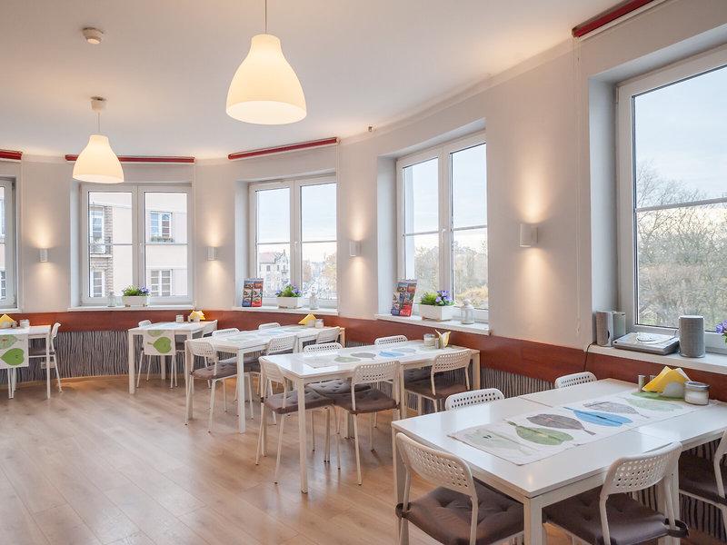 47F714D90C1DFB98AF66C90C70306C3E