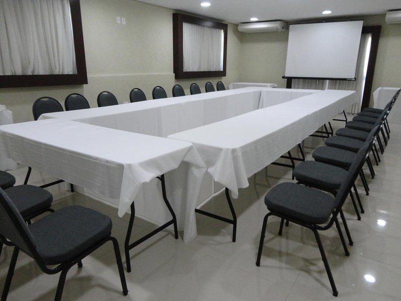 1E8BFAD642B114B56D389FD7C9E45711