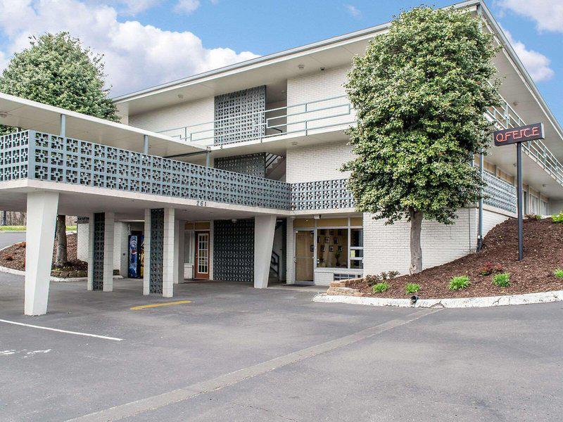 925B8D90934C974CCF20BAE3E842C81E