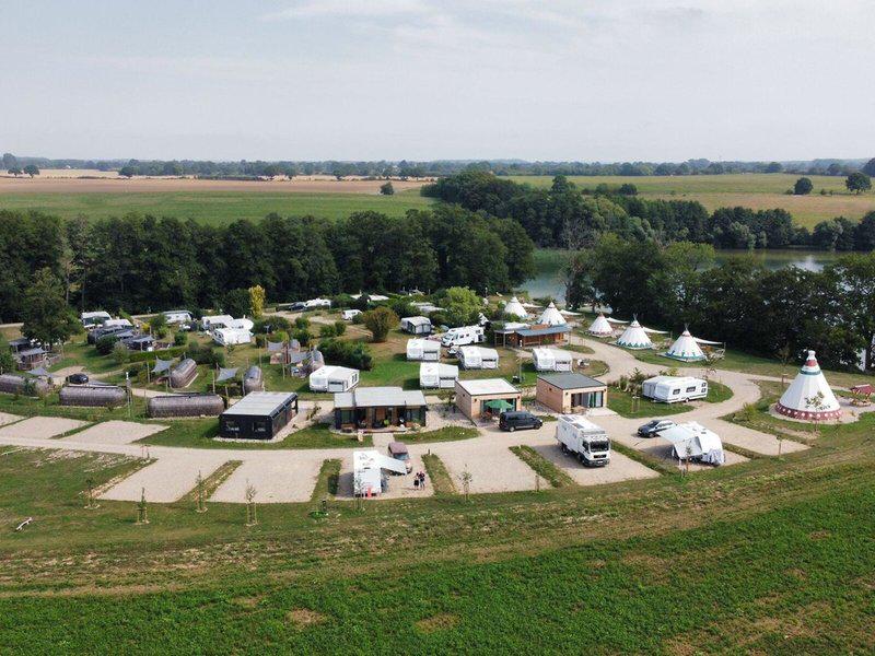 51FB7FC2A80836088D434FE7A5AD2085