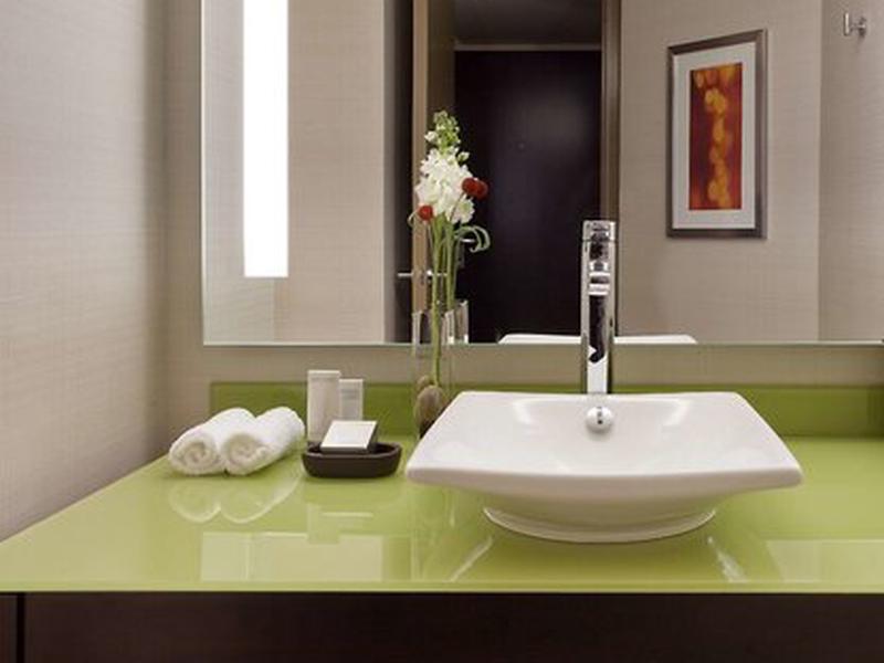 84C36FFB46CB9DB3E37C9302C57E343C