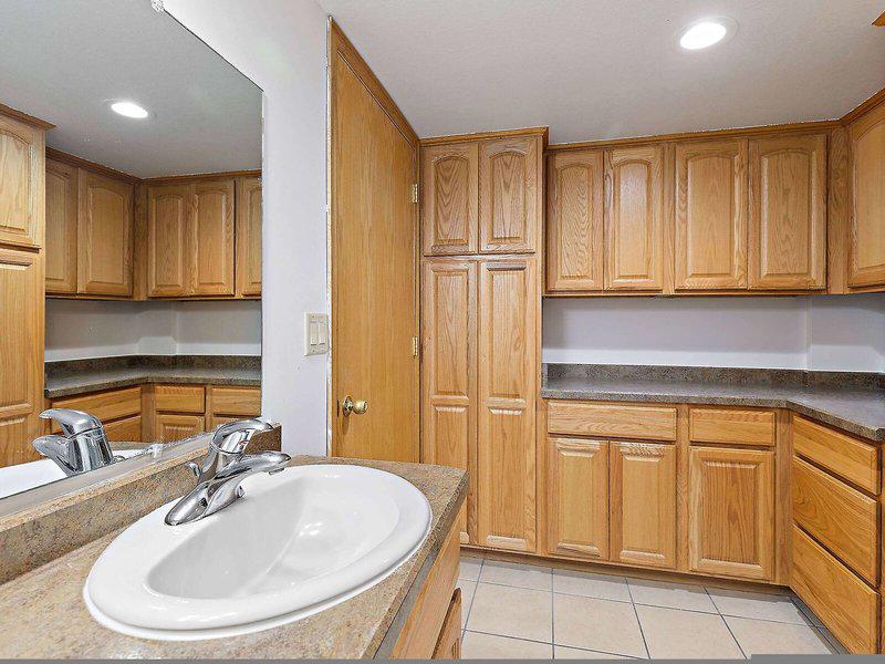 70A206FE020E10B325B8EAFAFF72CB04