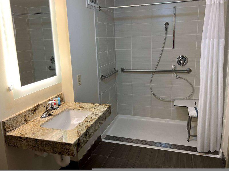 F425798364E4BBCFAE2B7772FE3E2C6D