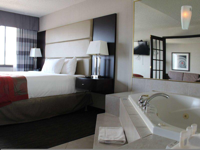 5D2F10B1BCF9B4E7DE4549623F1111AA