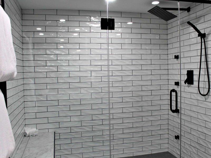 EACDA5E0DF45F0C22E1C393C69019BF2