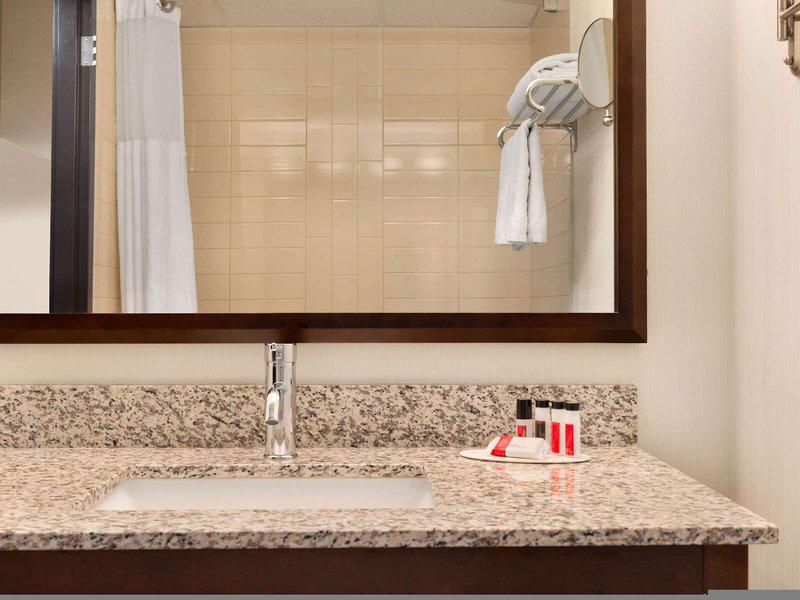 FD33782AD68516FF7C7DA12F4501F11A