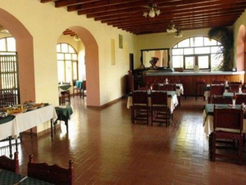 FD555E47F1A7F9B9B3118BE79359F9BD