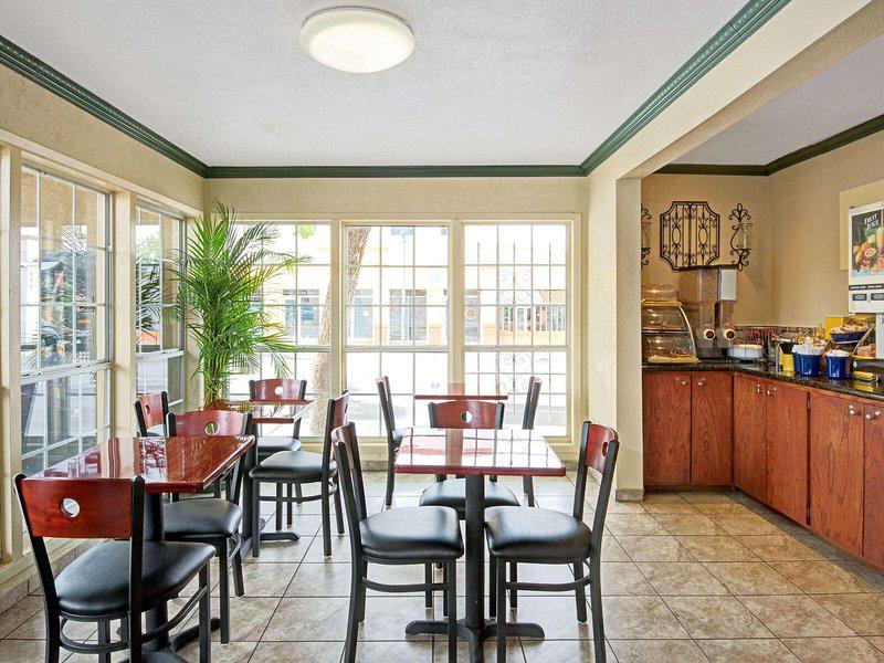 85B40F722778CF3263D364546F8D7277